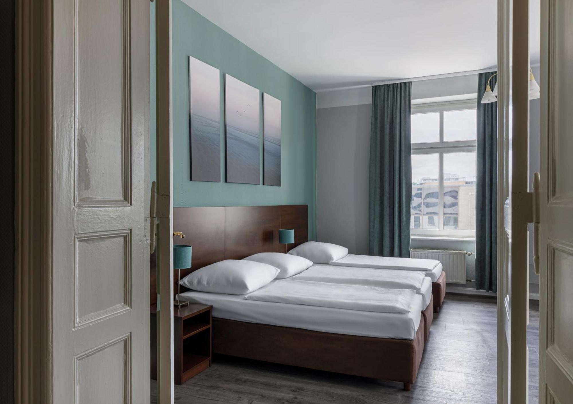 Hotel Nova Berlin Luaran gambar