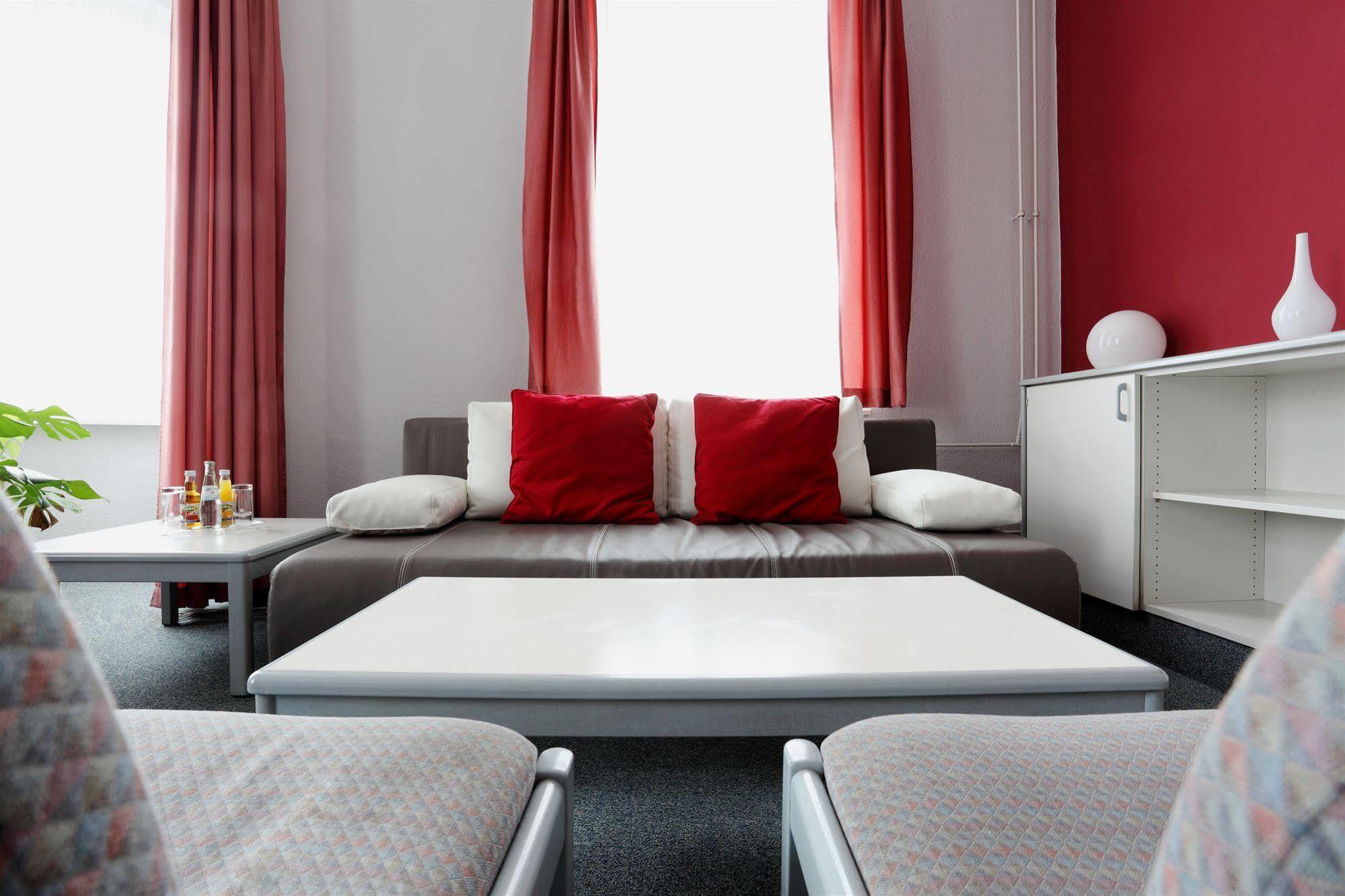 Hotel Nova Berlin Luaran gambar